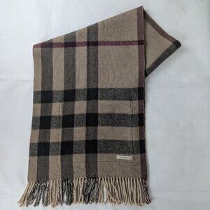 Burberry Classic Nova Check Beige Pocket Scarf Made In United Kingdom